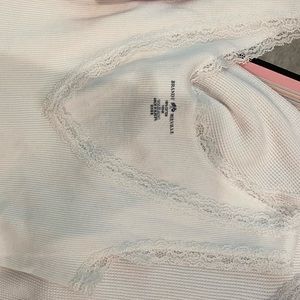 2 FOR 1! Brandy Melville Tops! Size xS